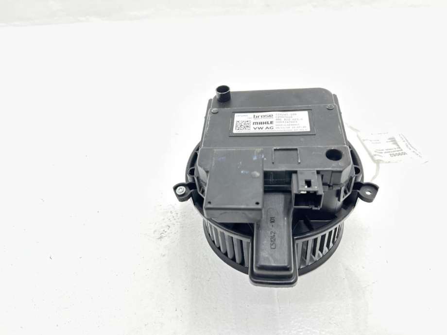 Varmeapparat motor til Audi e-tron 2018-->> (4M1 820 021 C|4M1 820 021 B|)