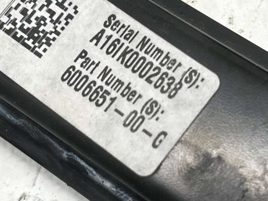 Ruteheis høyre foran til Tesla Model S 2016-2021 (Fase 2) (6006651-00-G|)