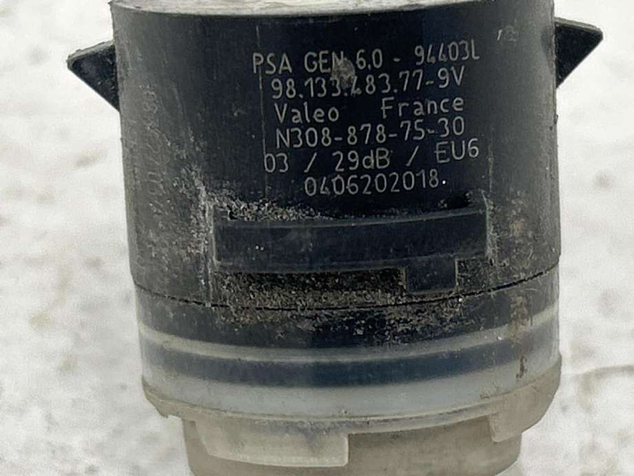 Parkeringssensor bak til Peugeot e-208 2019-->>  (16 335 594 80|)