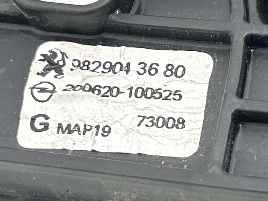 Ruteheis venstre foran til Peugeot e-208 2019-->> (98 290 436 80|)