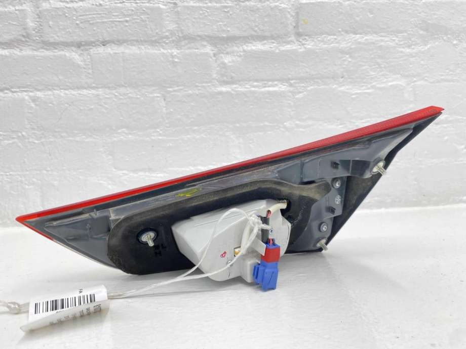 Baklykt venstre indre til Toyota Auris 2015-2019 (Type II, Fase 2)  (8159102850|)
