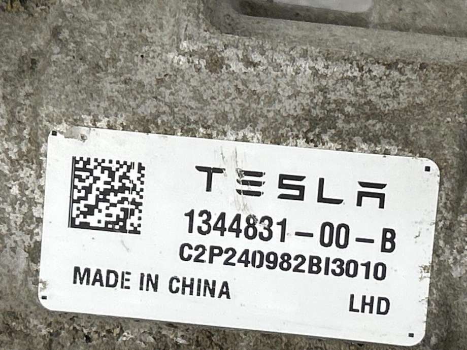 Tannstang elektrisk til Tesla Model 3 2024-->> (Fase 2)  (1344831-00-C|1344831-00-B|)