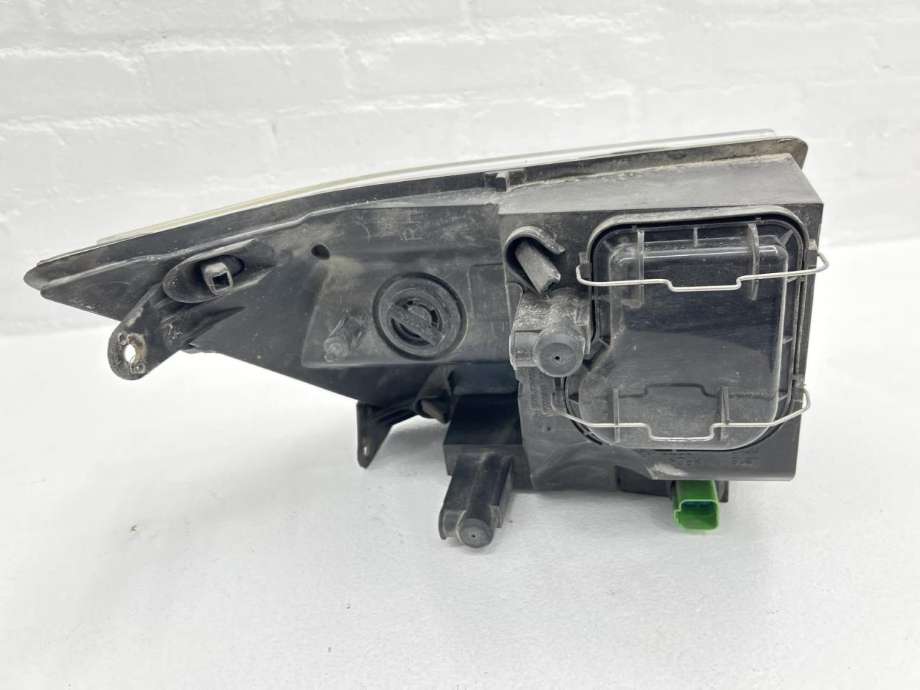 Frontlykt høyre halogen til Ford Transit 2006-2013  (1684408|)