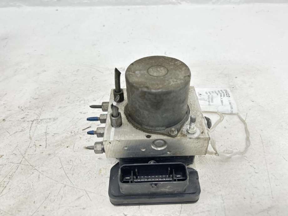 ABS sentral til Tesla Model Y 2021-2024 (Type I)  (1044745 00B|)