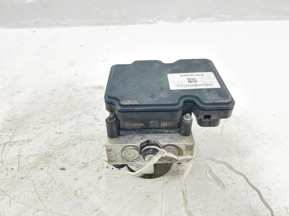 ABS sentral til Tesla Model Y 2021-2024 (Type I)  (1044745 00B|)