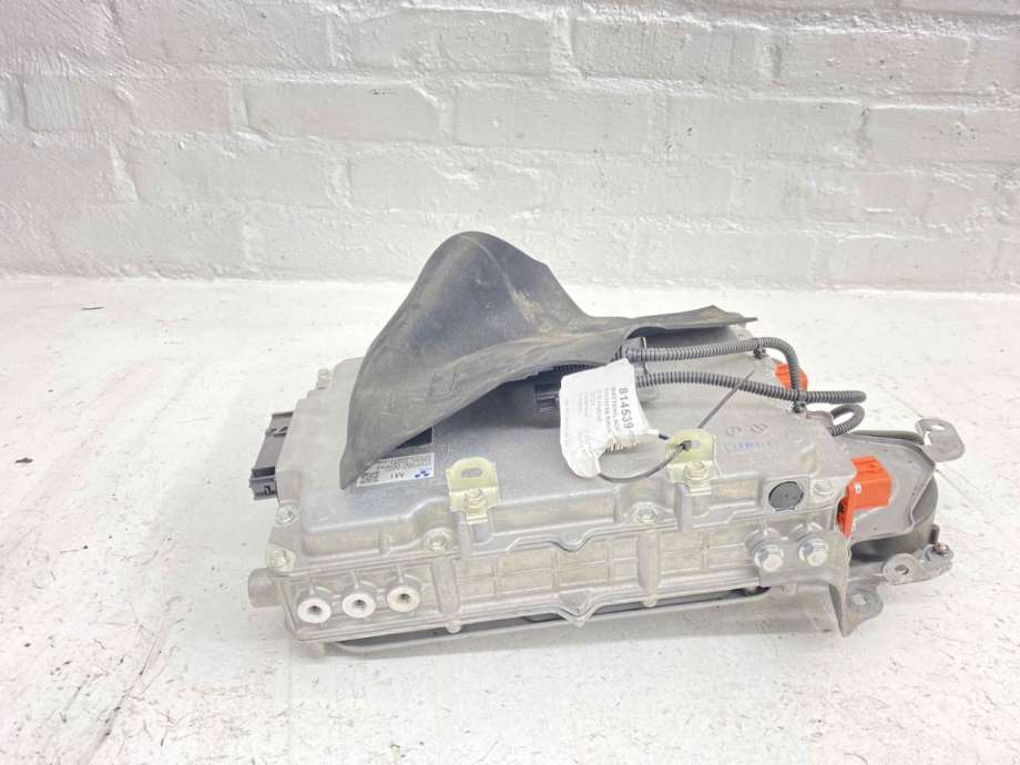 Batterilader (OBC - On Board Charger) til Toyota RAV4 2019-->> (Type V) (G909942083|G909942081|)