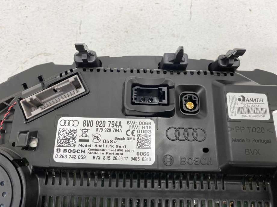 Instrumentpanel til Audi A3 2016-2020 (Type III, Fase 2)  (8V0 920 794 A|)