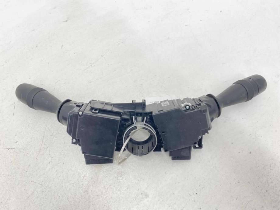 Bryter combi til Isuzu D-Max 2021-->> (Type III)  (8983944910|)