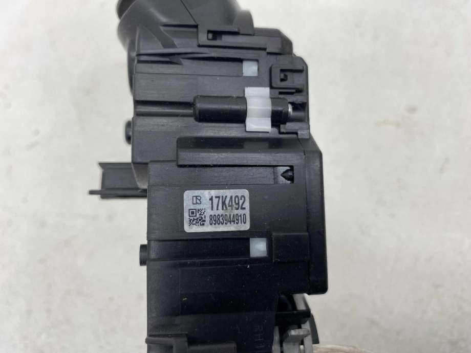 Bryter combi til Isuzu D-Max 2021-->> (Type III)  (8983944910|)