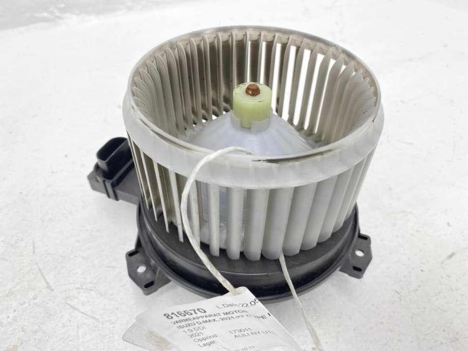 Varmeapparat motor til Isuzu D-Max 2021-->> (Type III)
