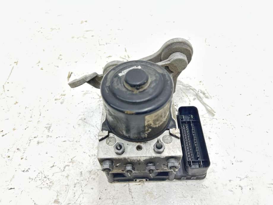 ABS sentral til Mercedes C-Klasse 2011-2014 (Fase 2) (W204) (W204) (A 172 431 60 12|A 172 431 41 12|)