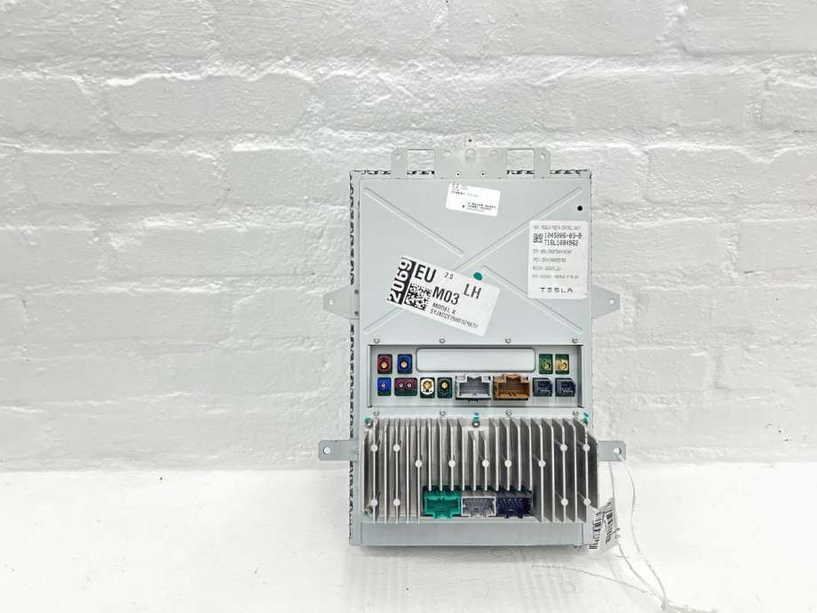 Multimedia display (MCU - Media Controller Unit) til Tesla Model X 2016-->>  (1045006-03-D|)