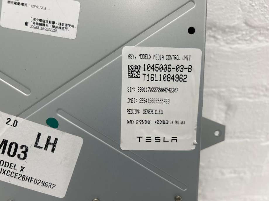 Multimedia display (MCU - Media Controller Unit) til Tesla Model X 2016-->>  (1045006-03-D|)