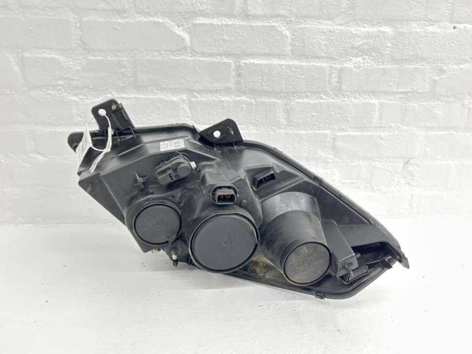 Frontlykt høyre halogen til Nissan NV400 2012-->>  (26010BZ50A|)