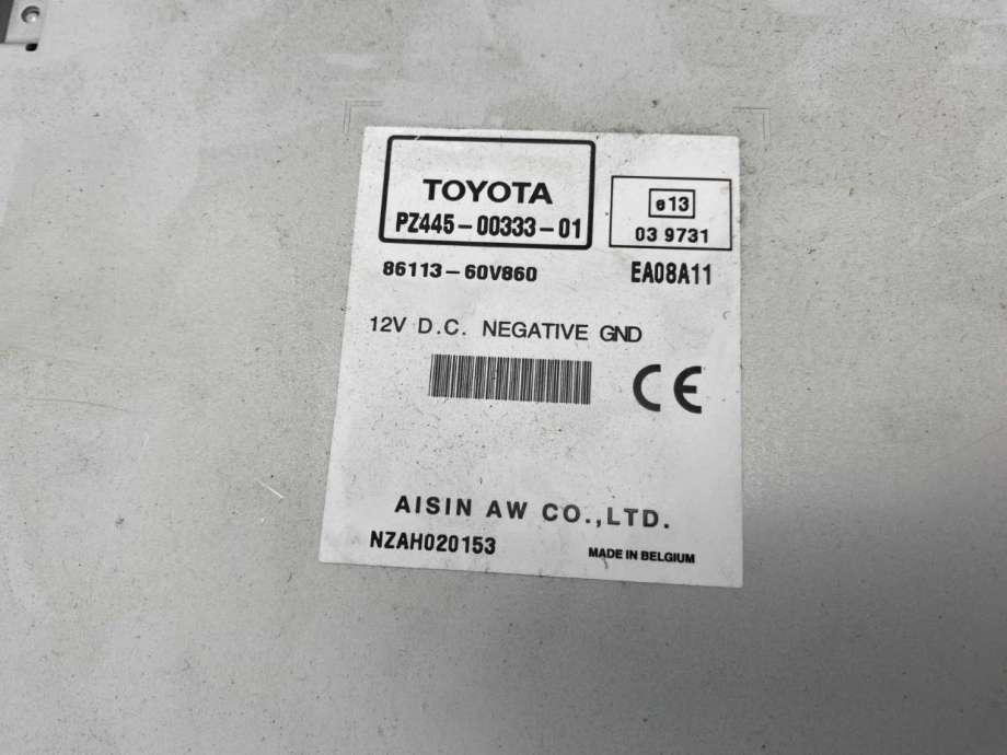 Bilstereo navigasjon skjerm til Toyota Avensis 2009-2015 (Type III, Fase 1)  (86113 60V860|)