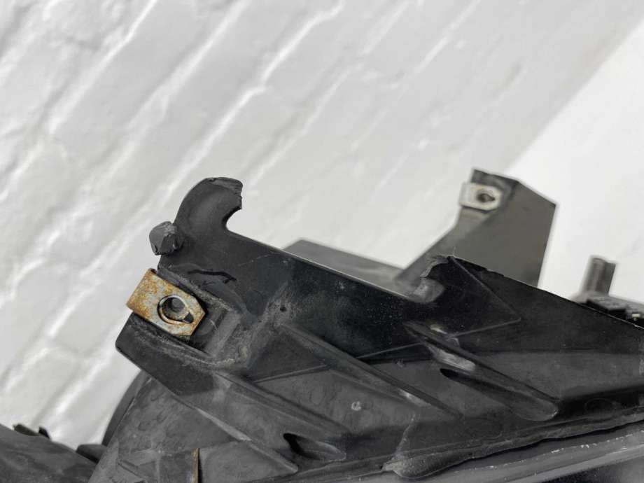 Frontlykt venstre xenon til Opel Zafira Tourer 2012-2018  (13401001|)