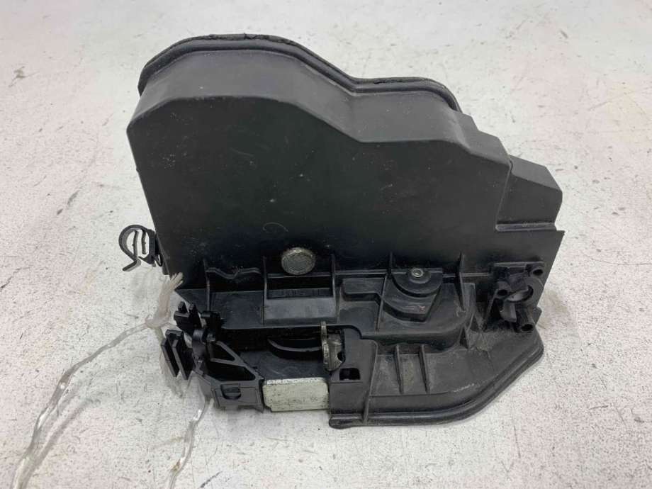 Låsekasse venstre foran til BMW X5 2007-2013 (E70) (E70) (51 21 7 202 143|)