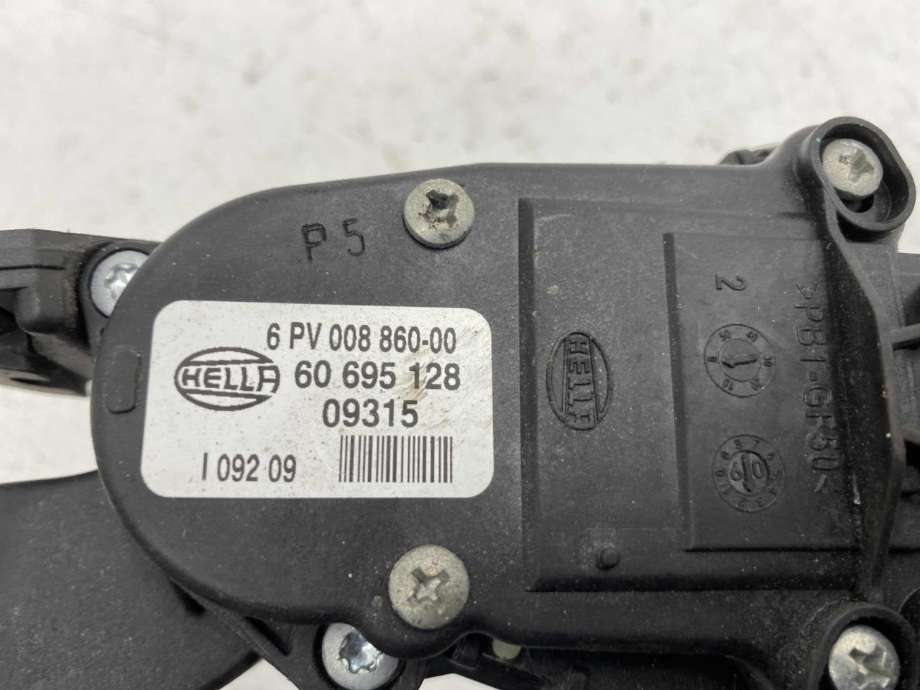 Pedal gass til Alfa Romeo 159 2005-2011 (60695128|)