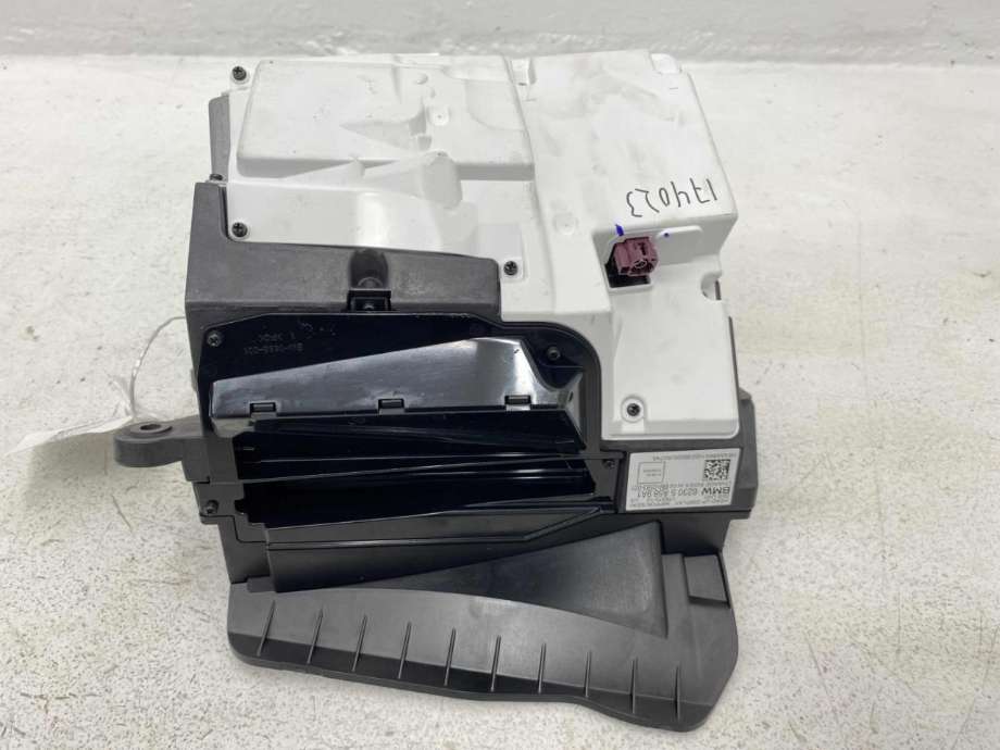 Instrument head-up display (HUD) til BMW XM 2023-->> (G09) (G09) (62 30 5 A58 9A1|)