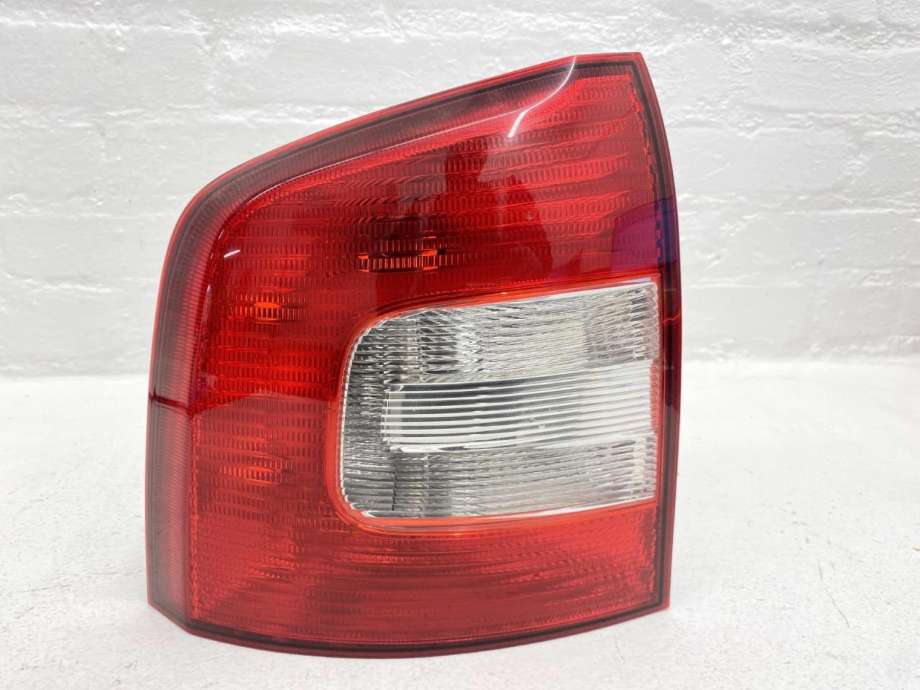 Baklykt venstre til Škoda Octavia 2009-2013 (Type II, Fase 2) (1Z9 945 111 A|)