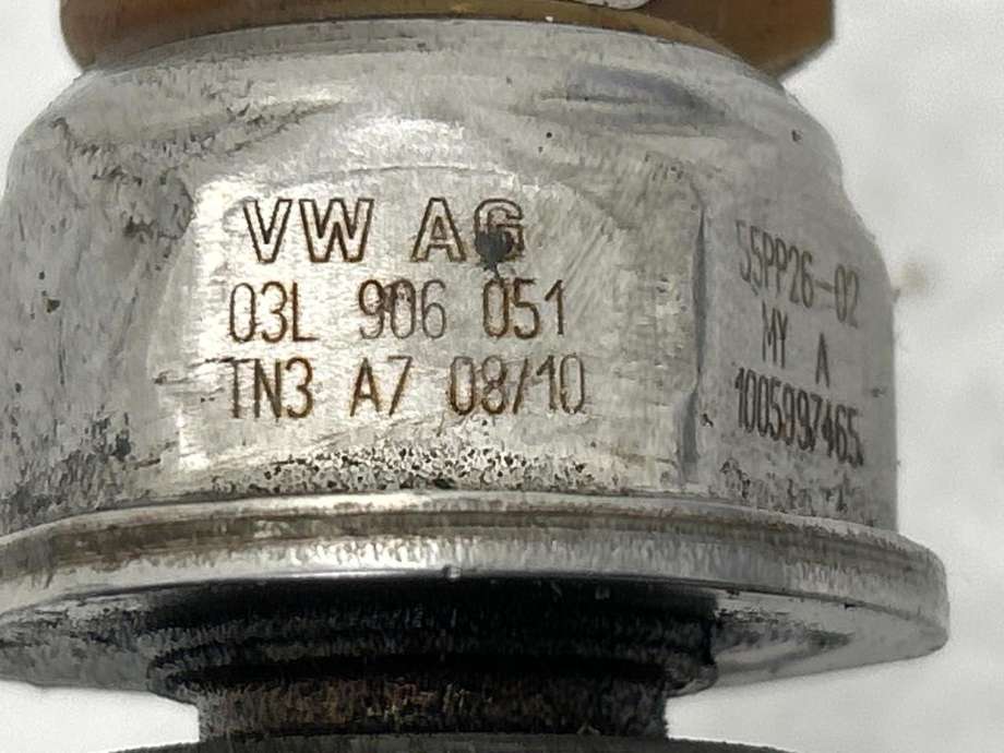 Dyseskinne (fuelrail) til Škoda Octavia 2009-2013 (Type II, Fase 2)  (03L 130 089 B|)