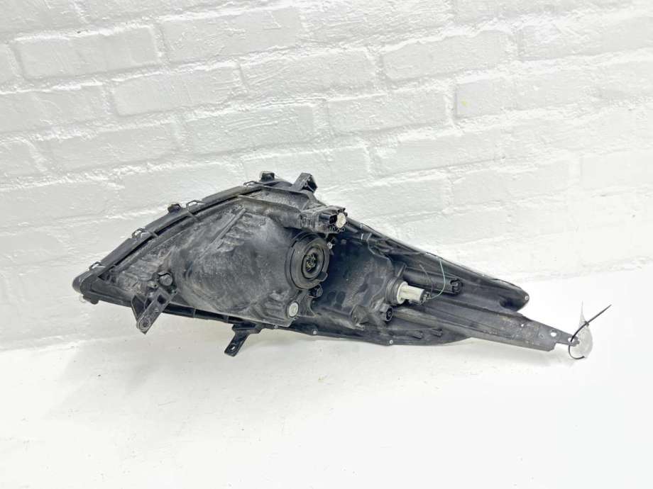 Frontlykt venstre halogen til Suzuki Swift 2011-2017 (35320-68L00-000|)