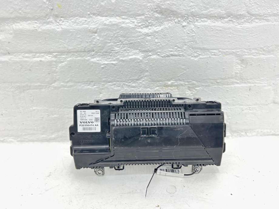 Instrumentpanel til Volvo V90 / V90 CC / S90 2016-->>  (36013033|)