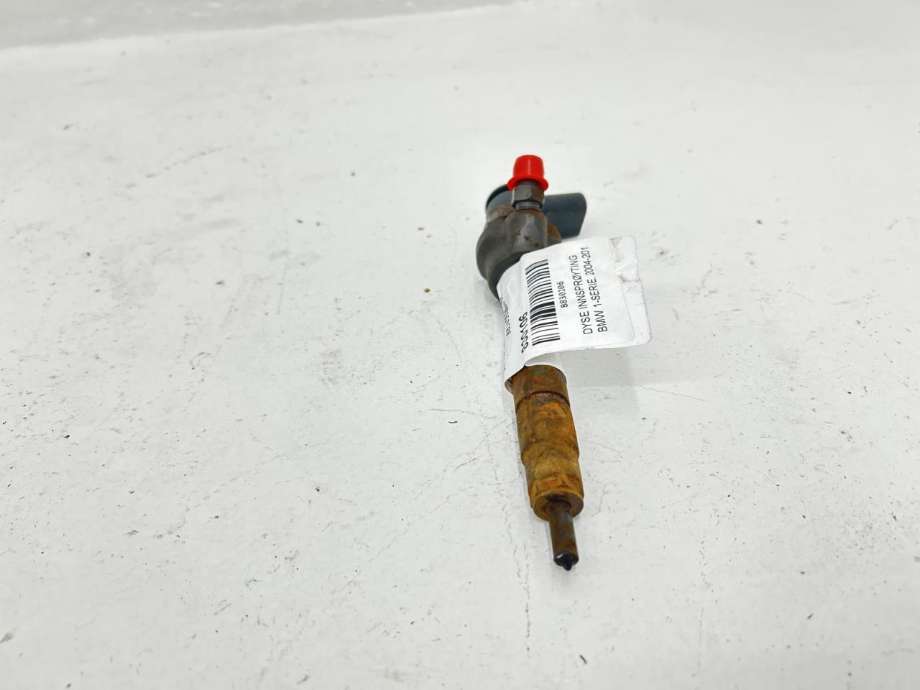 Dyse innsprøyting diesel til BMW 1-Serie 2004-2011 (E81/E82/E87/E88) (E81/E82/E87/E88) (13 53 7 798 446|)