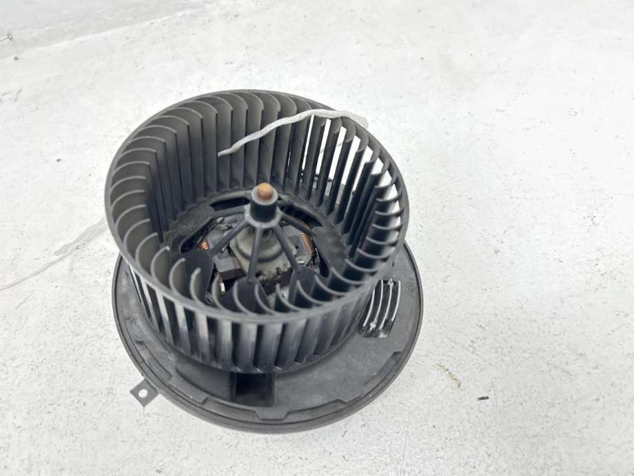 Varmeapparat motor til BMW 1-Serie 2004-2011 (E81/E82/E87/E88) (E81/E82/E87/E88) (64 11 9 227 670|)