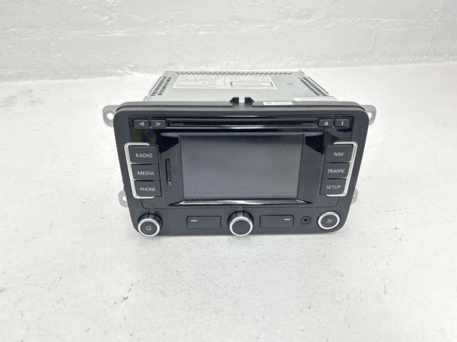 Bilstereo navigasjon til VW Amarok 2010-2016 (Type I, Fase 1) (2K0 057 279 C|)