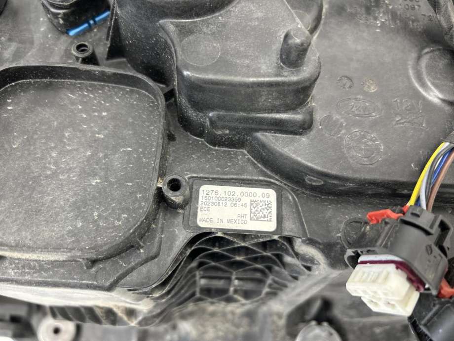 Frontlykt høyre full-LED til BMW XM 2023-->> (G09) (G09) (63 11 5 A40 884|)