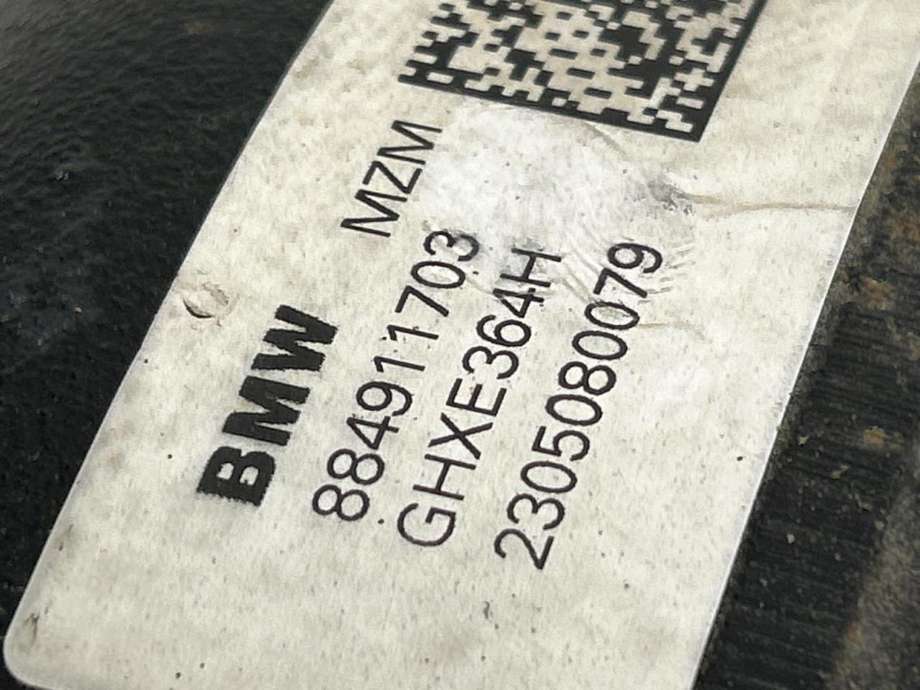 Kardang klokke bak til BMW XM 2023-->> (G09) (G09) (33 10 8 875 640|)