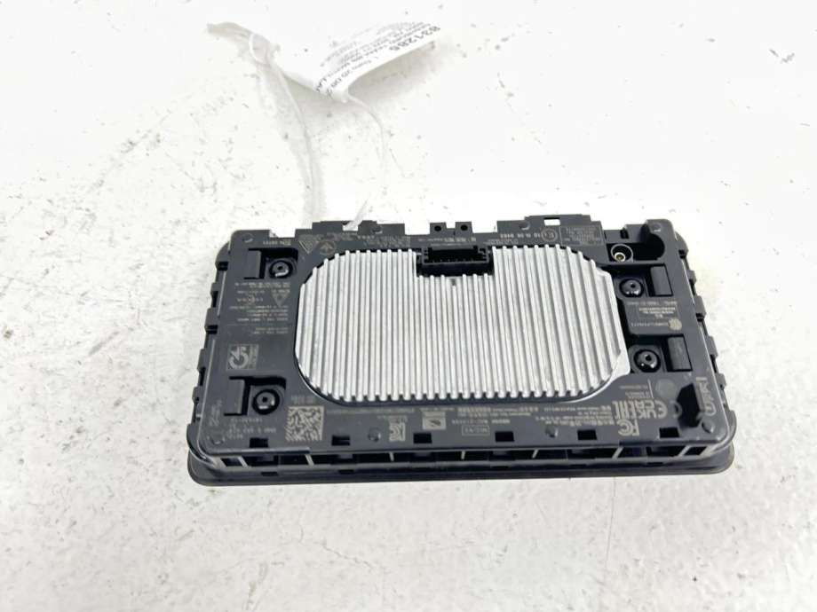 Dashbord trådløs mobillader til BMW XM 2023-->> (G09) (G09) (84 10 5 B5F F97|84 10 5 B41 FD5|)