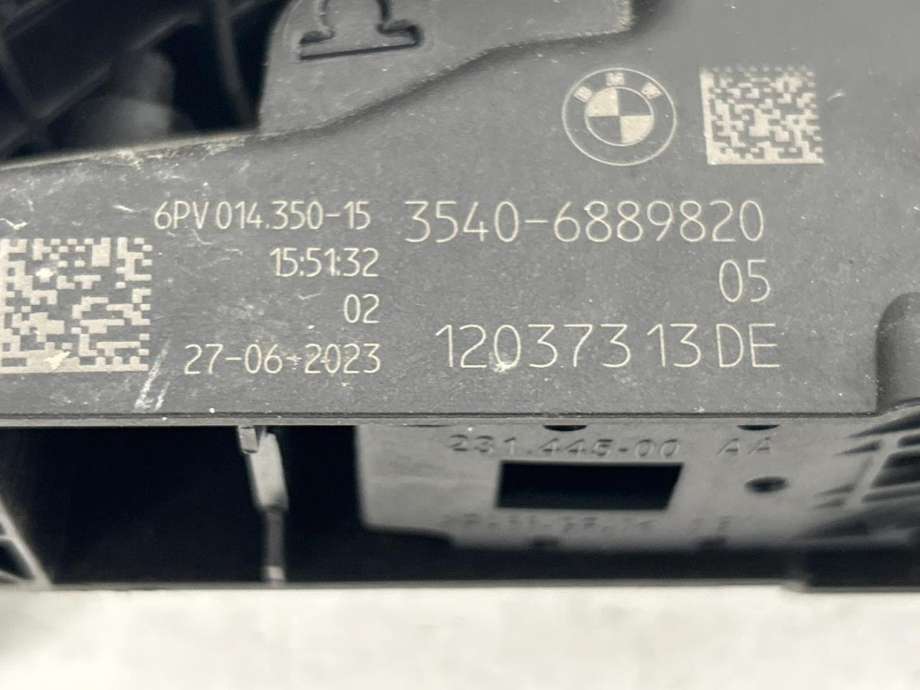Pedal gass til BMW XM 2023-->> (G09) (G09) (35 40 6 889 820|)