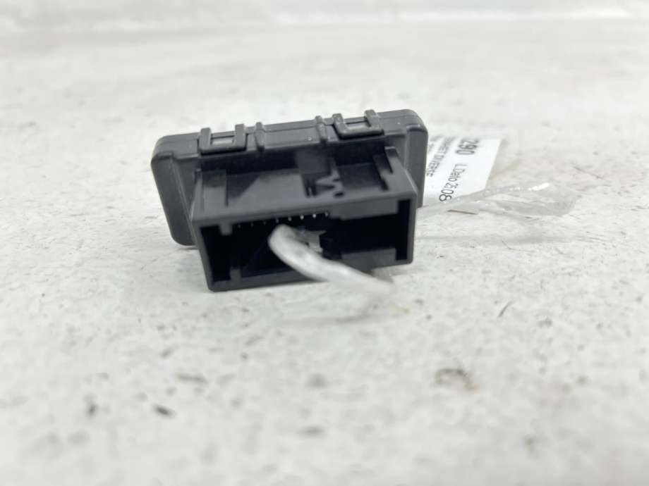 Styreenhet diverse til BMW XM 2023-->> (G09) (G09) (61 13 6 814 611|)