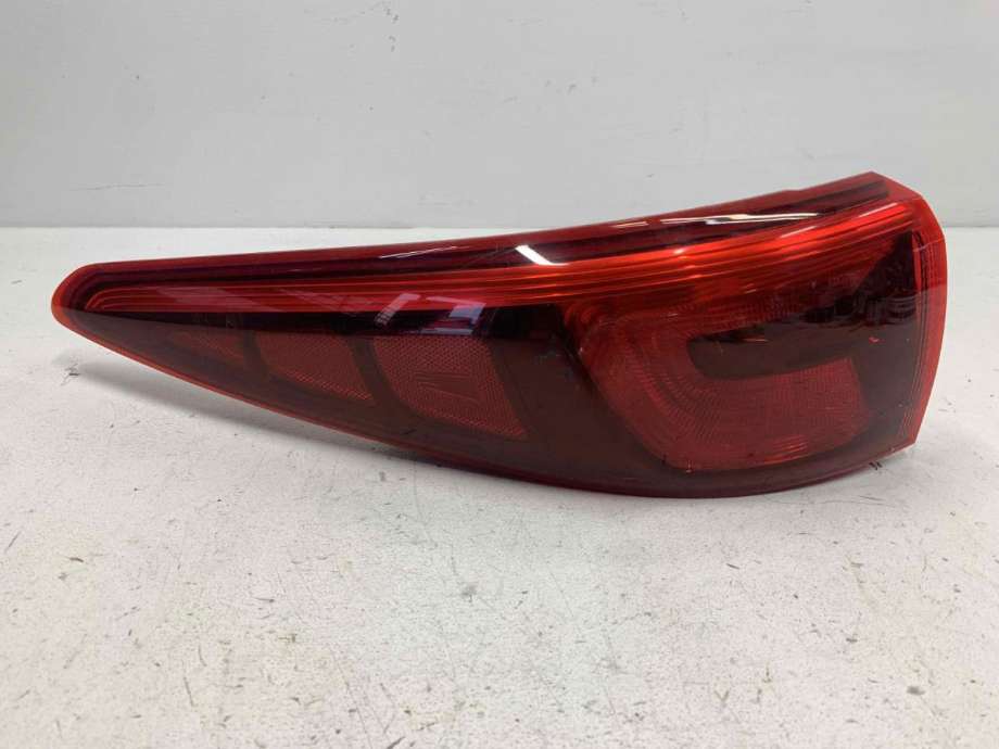 Baklykt venstre ytre til Kia Sportage, 2016-2021 (Type IV)  (92401F1000)