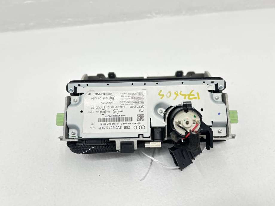 Bilstereo navigasjon skjerm til Audi A3 2016-2020 (Type III, Fase 2)  (8V0 857 273 P|8V0 857 273 P  6PS|)