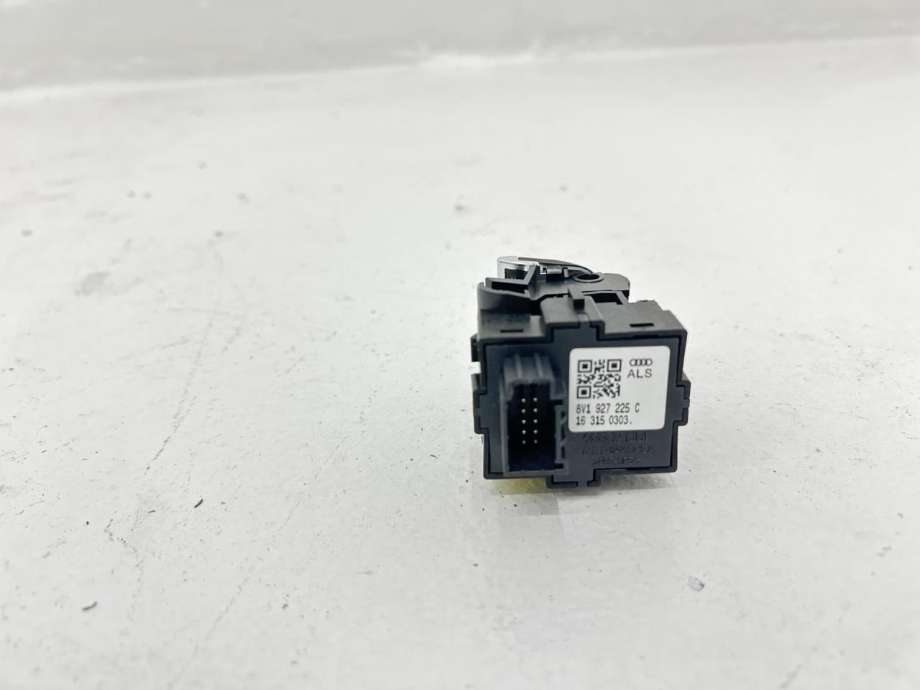 Bryter elektrisk håndbrekk/parkbrems til Audi A3 2016-2020 (Type III, Fase 2) (8V1 927 225 C|)