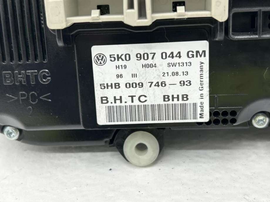 Varmeapparat betjening til VW Tiguan 2011-2016 (Type I, Fase 2)  (5K0 907 044 HD|)