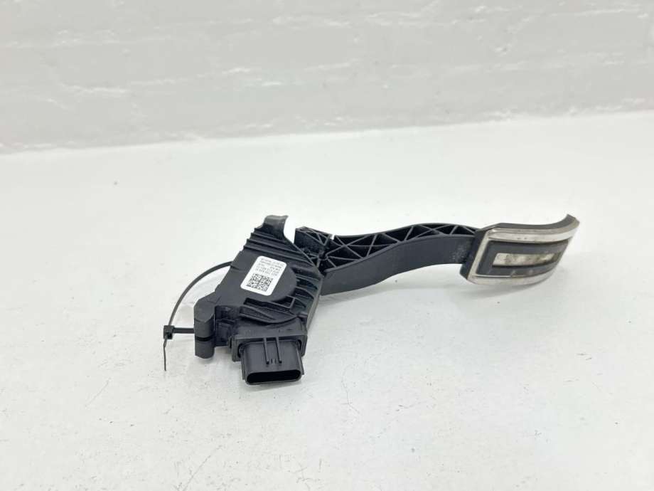 Pedal gass til VW Golf VII 2017-2020 (Fase 2)  (5Q1 723 503 H|5Q1 723 503 K|)