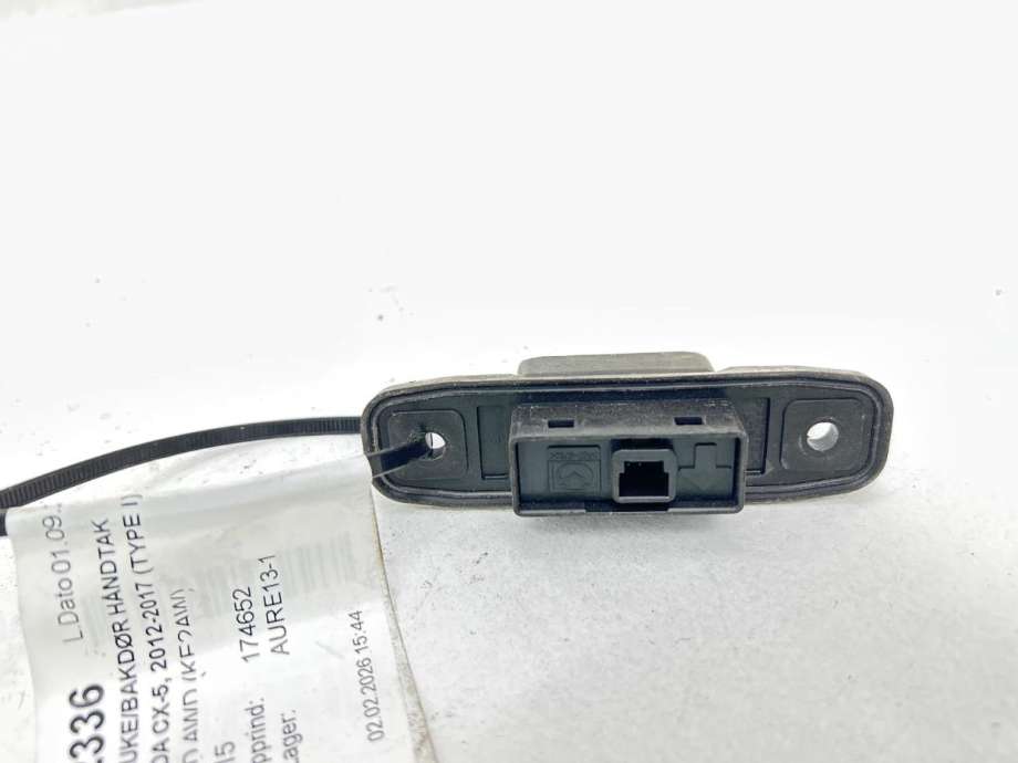 Bakluke/bakdør håndtak til Mazda CX-5 2012-2017 (Type I) (KD45676S0B|)
