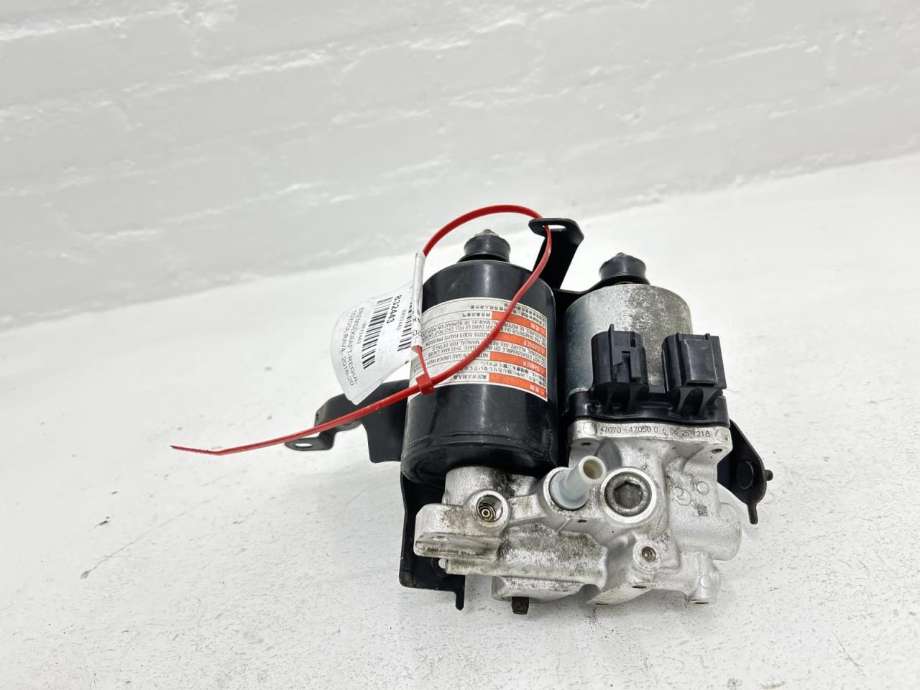 Bremsekraft-regulator bak til Toyota RAV4 2016-2019 (Type IV, Fase 2) (4707047060|)