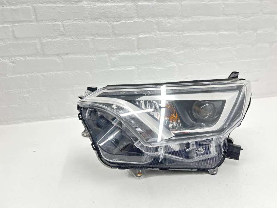 Frontlykt venstre full-LED til Toyota RAV4 2016-2019 (Type IV, Fase 2) (8118542680|)