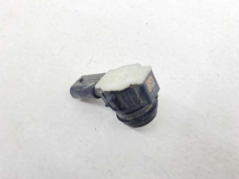 Parkeringssensor foran til BMW M4 2014-2020 (F82/F83) (F82/F83) (66 20 9 261 581|)