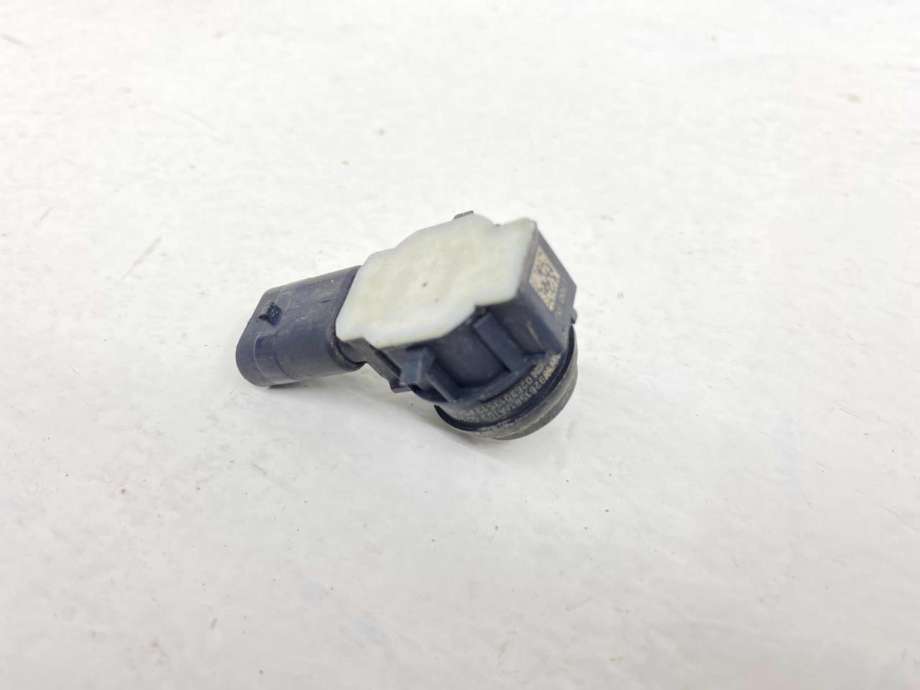 Parkeringssensor foran til BMW M4 2014-2020 (F82/F83) (F82/F83) (66 20 9 261 581|)