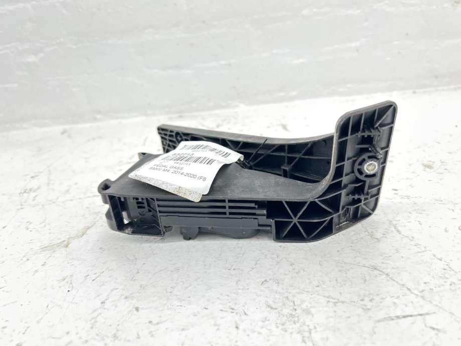 Pedal gass til BMW M4 2014-2020 (F82/F83) (F82/F83) (35 40 6 889 818|)