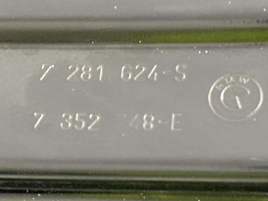 Ruteheis høyre til BMW M4 2014-2020 (F82/F83) (F82/F83) (51 33 7 352 748|)