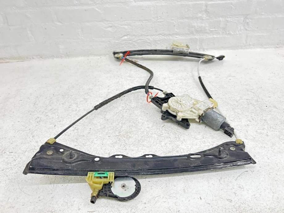 Ruteheis venstre til BMW M4 2014-2020 (F82/F83) (F82/F83) (51 33 7 352 747|)