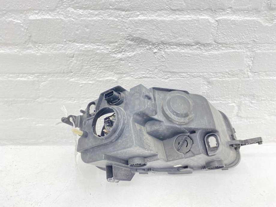 Frontlykt venstre halogen til Citroën C4, Cactus 2014-2017 (Fase 1) (98 009 013 80|)