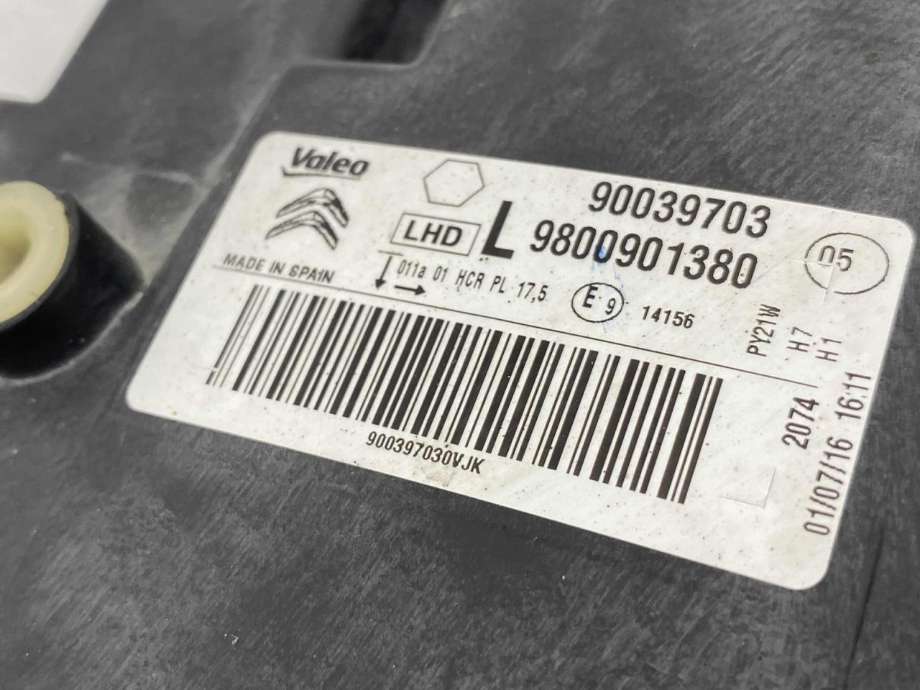 Frontlykt venstre halogen til Citroën C4, Cactus 2014-2017 (Fase 1) (98 009 013 80|)